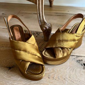 Chie Mihara  Wedge 37 1/2